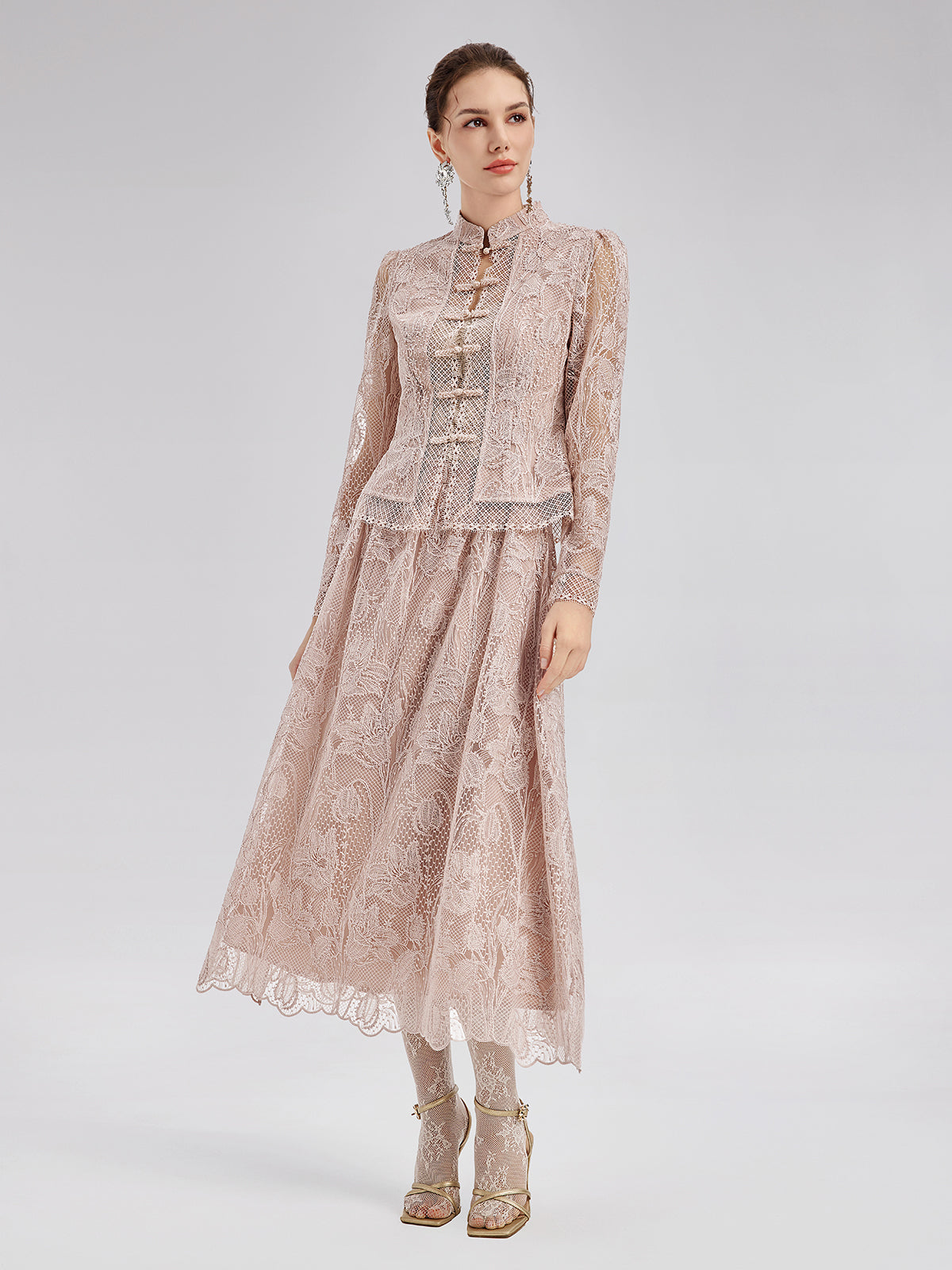 Lace-Collared Floral Embellished Set