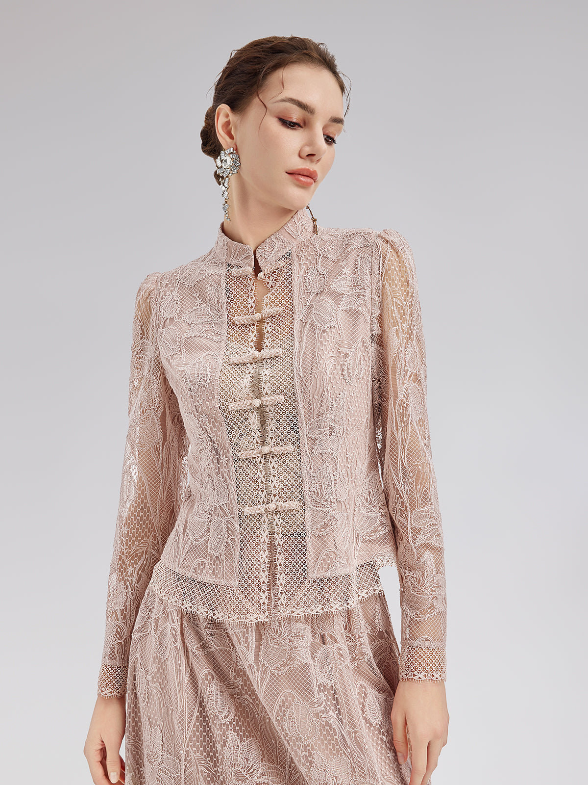 Lace-Collared Floral Embellished Set