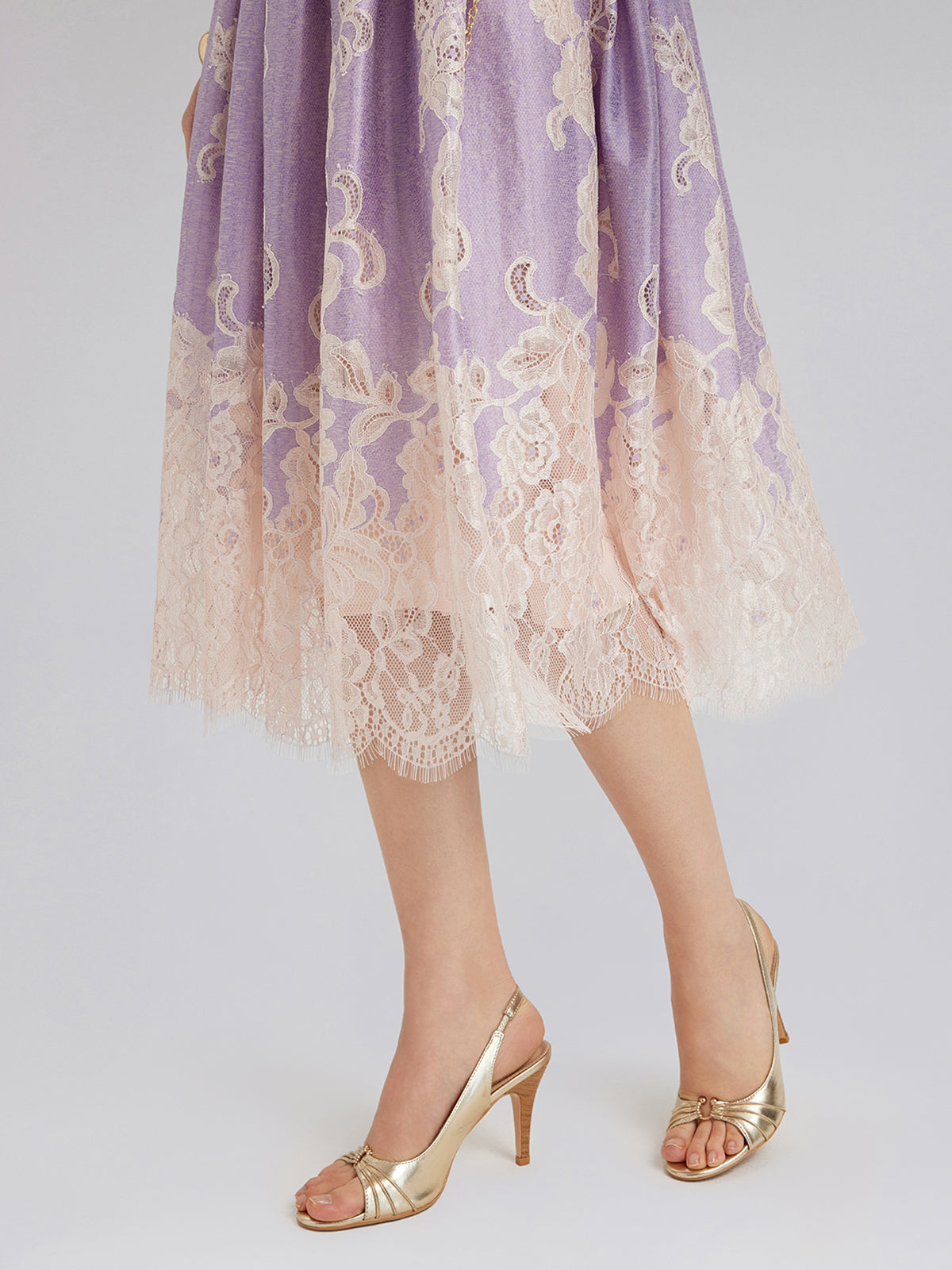 Soft Lace Inset Colorblock Dress