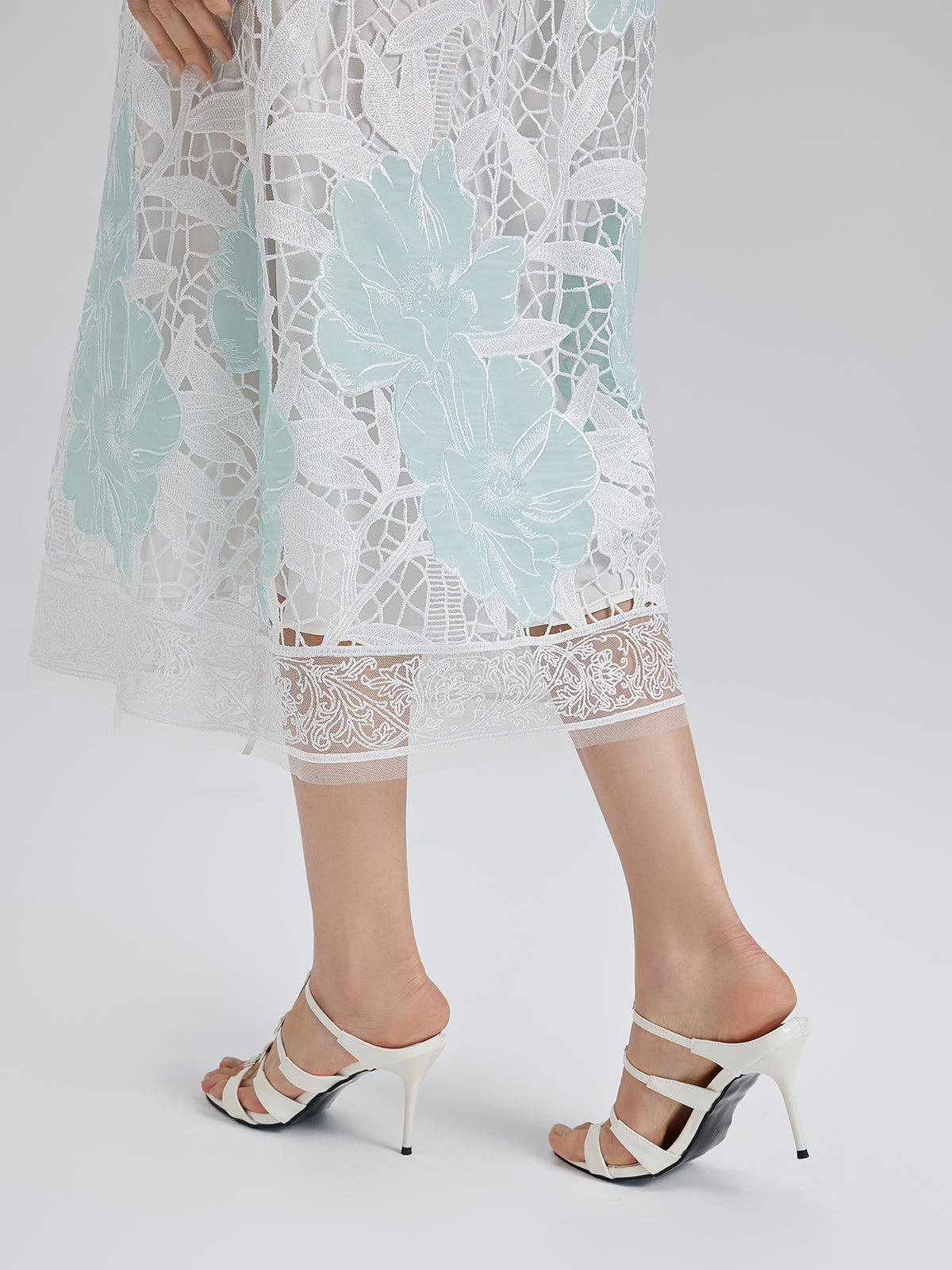 Guipure Lace Embroidered Openwork Appliqué Robe